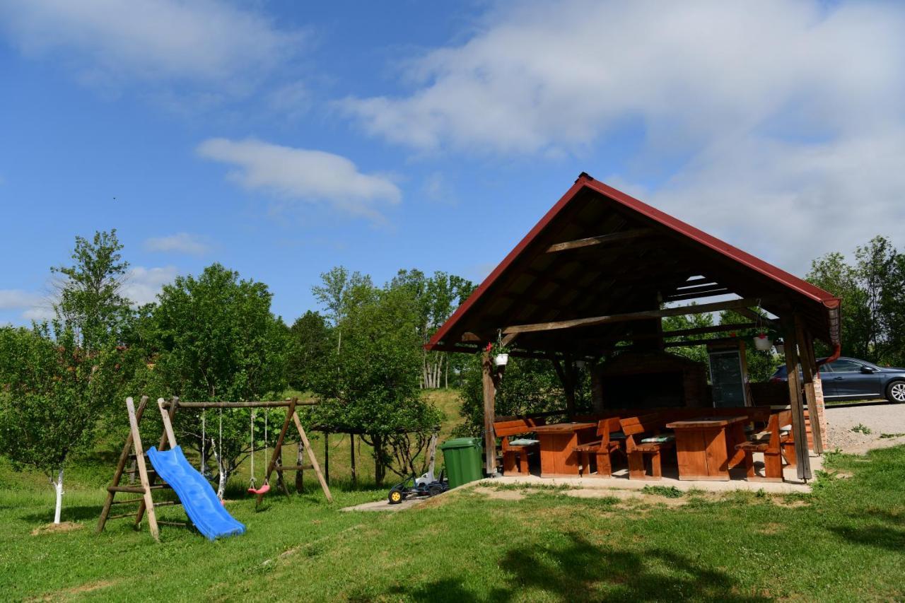 House Luna Rakovica Exterior photo